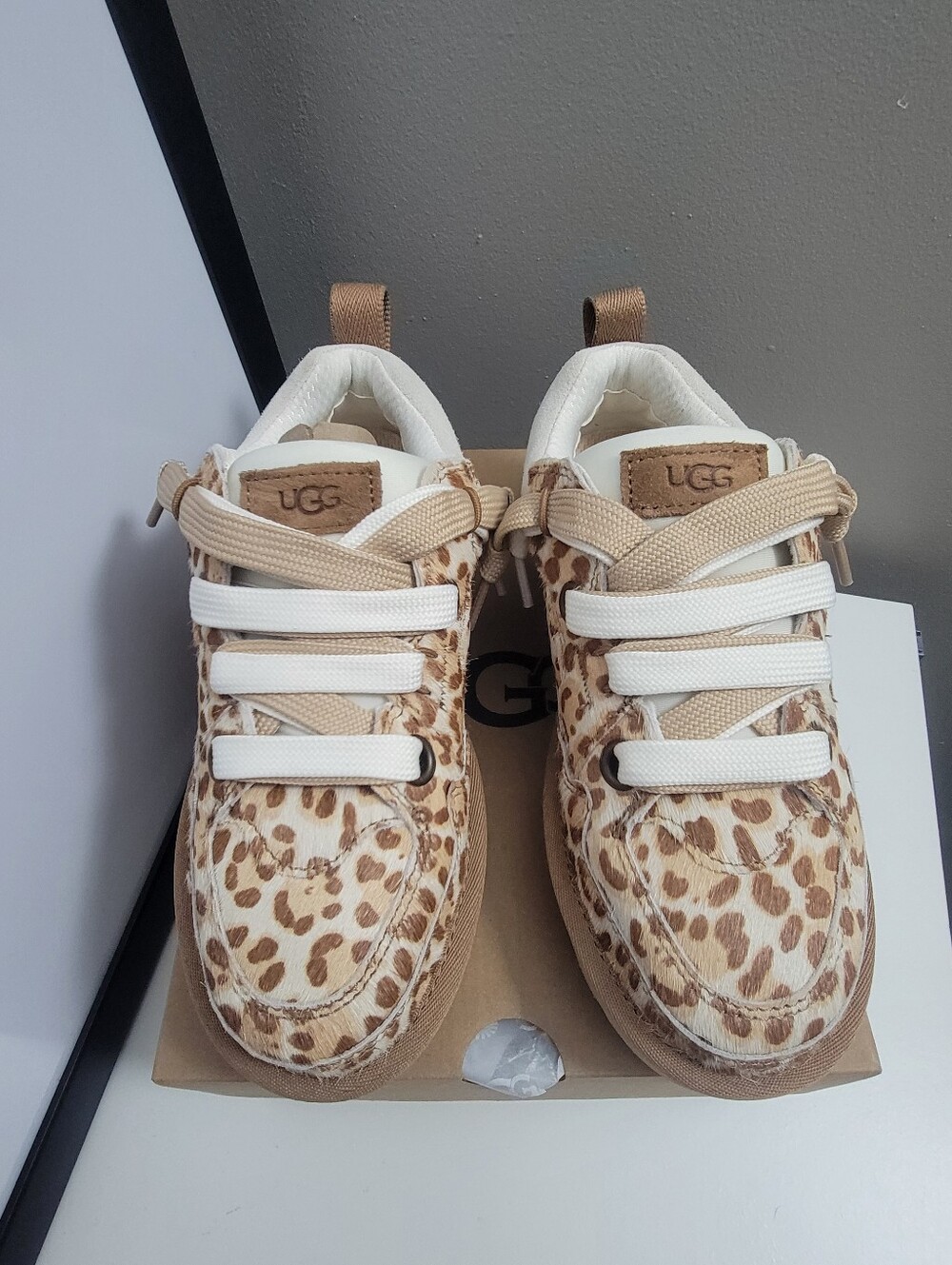 UGG Lo Lowmel Plains Felicity Leopard Jasmine (women’s) | size 6| 1181071